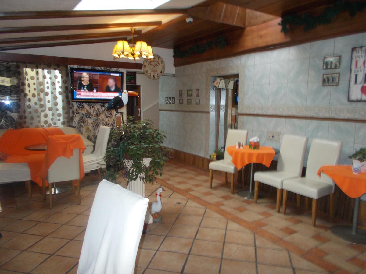 Motel Rezydent Wrocław Buitenkant foto